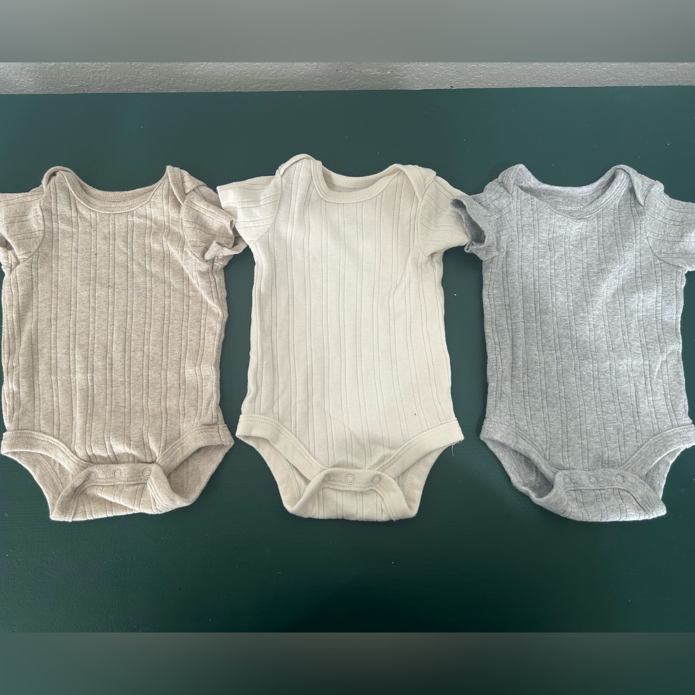 Cozy Kids Ribbed One Piece Set - Tan, Cream, and Gray